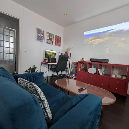 Cosy Flat North Of Paris Apartment